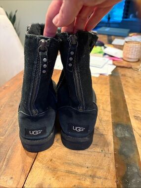 UGG Knightsbridge Boots size 7